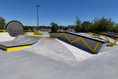 Projekt eines Skateparks aus Beton - Minsk Mazowiecki