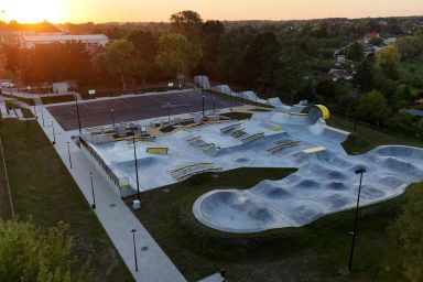 Projekt eines Skateparks aus Beton - Minsk Mazowiecki