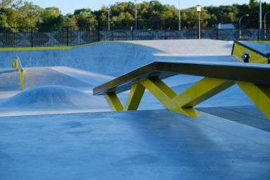 Projekt eines Skateparks aus Beton - Minsk Mazowiecki