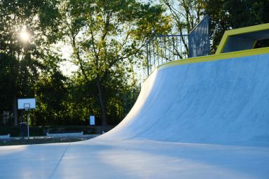 Projekt eines Skateparks aus Beton - Minsk Mazowiecki