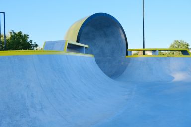 Projekt eines Skateparks aus Beton - Minsk Mazowiecki