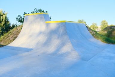 Projekt eines Skateparks aus Beton - Minsk Mazowiecki