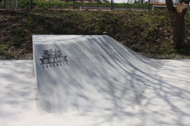 Projekt skateparku betonowego - Stopnica