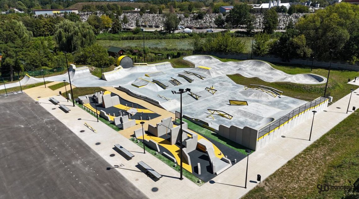 skatepark en béton 