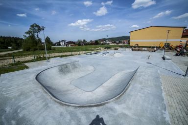 Skatepark project - Milowka