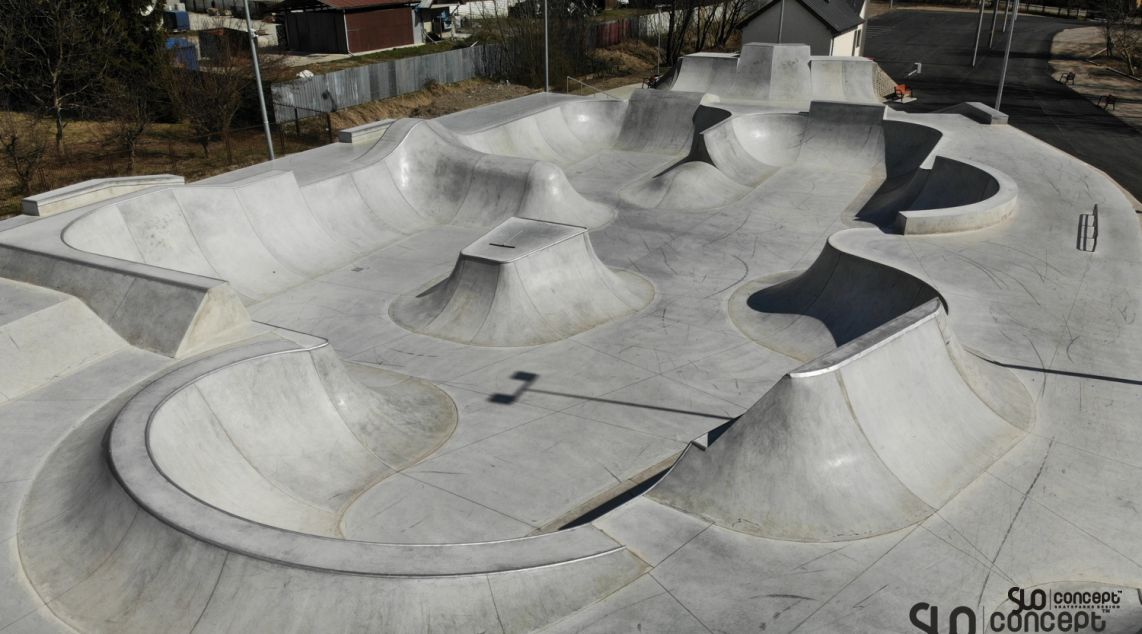 скейт-парк в Сломниках от дизайн-бюро Slo Concept